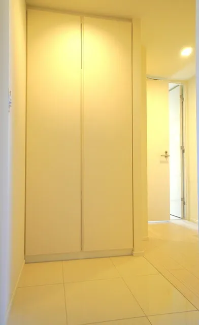 Brillia Ist Ueno Inaricho - Interior - ["Door", "Wood", "Fixture"]