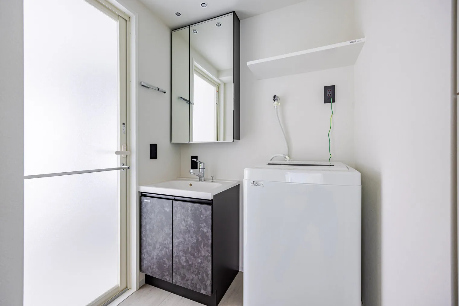 Duo Flats Ikejiri-Ohashi Norris - Interior - []