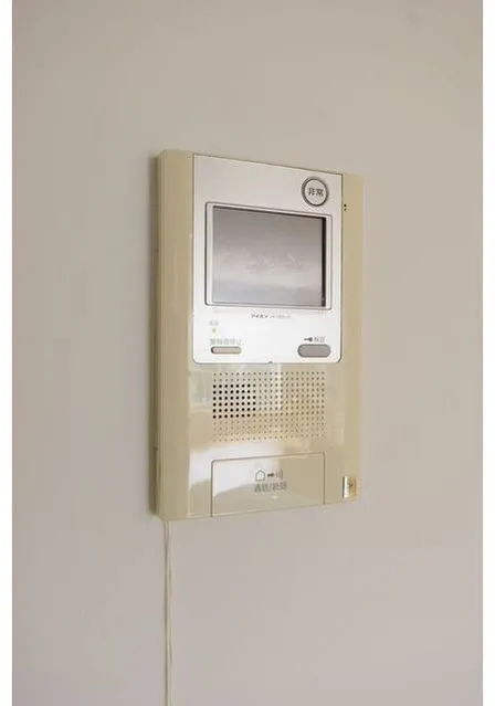 Treform - Interior - ["Rectangle", "Gas", "Machine"]