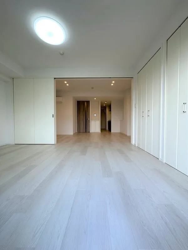 Gramercy Ebisu - Interior - ["Wood", "Fixture", "Flooring"]