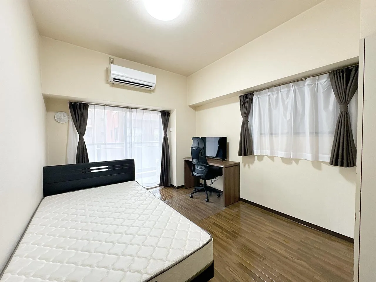 Mynavi Stay Kachidoki - Interior - ["Furniture", "Flooring", "Floor"]
