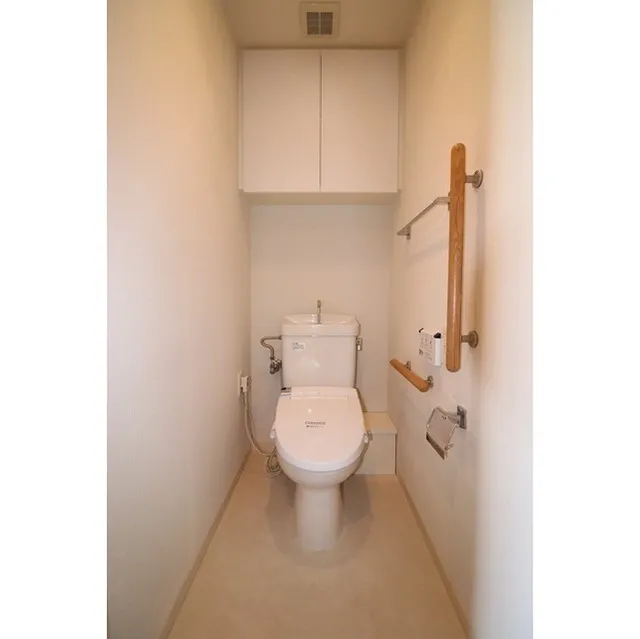 Toyosu Ciel Tower - Interior - ["Plumbing fixture", "Building", "Toilet seat"]