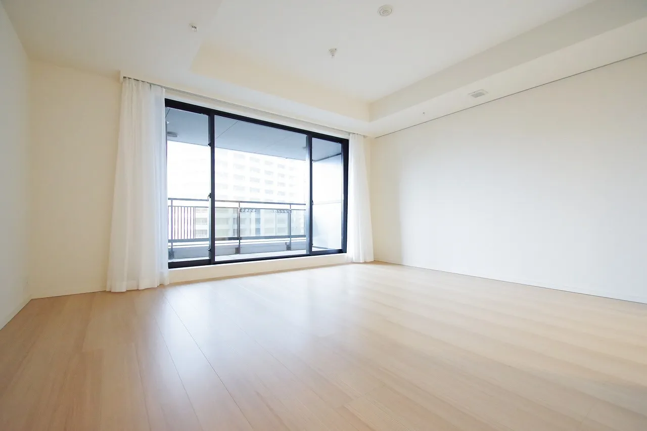 Central Park Tower La Tour Shinjuku - Interior - ["Building", "Window", "Property"]