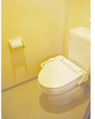 Live City Shinjuku Ichibankan - Interior - ["Toilet seat", "Toilet", "Plumbing fixture"]
