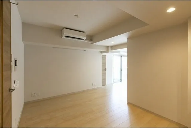 Rivere Asakusa Komagata - Interior - ["Flooring", "Floor", "Ceiling"]