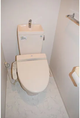 Recrecia Nishiazabu II - Interior - ["Toilet seat", "Toilet", "Plumbing fixture"]