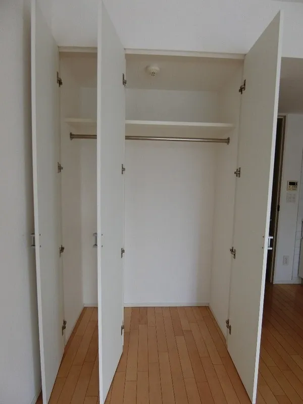 Residence Shirokane Colore - Interior - ["Wall", "Wood", "Flooring"]