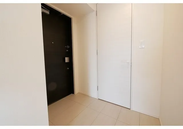 Comforia Shinjuku East Side Tower - Interior - ["Wood", "Flooring", "Floor"]