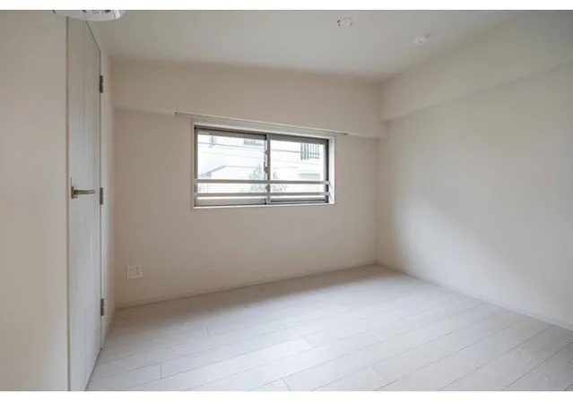 LUMIEC HONCHO WEST - Interior - ["Flooring", "Floor", "Apartment"]