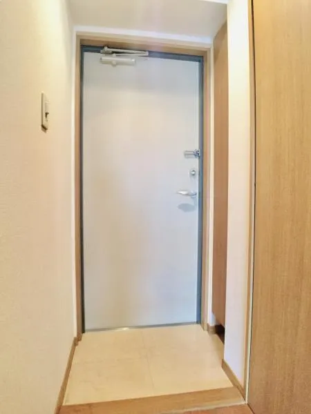 Rix α - Interior - ["Wall", "Wood", "Door"]
