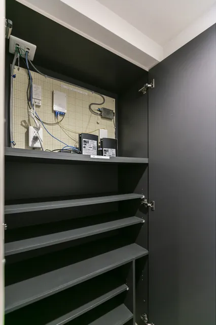 BLESS Kitashinjuku - Interior - ["Building", "Shelf", "Stairs"]