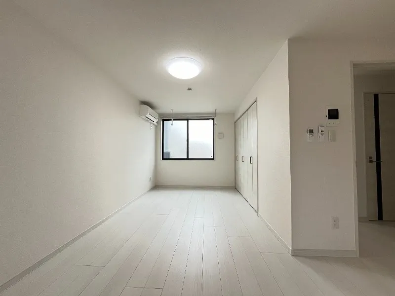 Mare Nishi-Sugamo - Interior - ["Flooring", "Floor", "Wall"]