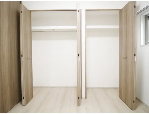 Prele Duc Ryōkoku IV - Interior - []
