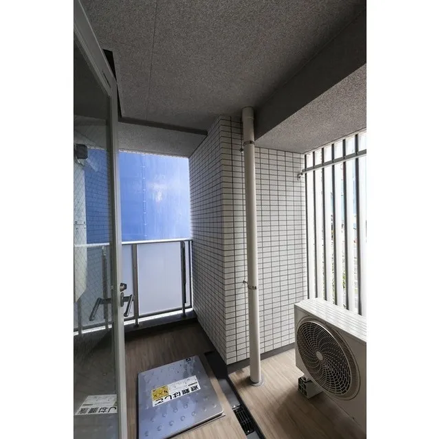 Doue Tsukishima II - Interior - ["Fixture", "Wood", "Interior design"]