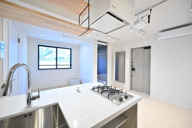 Grand Maison Meguro - Interior - ["Wood", "Interior design", "Flooring"]