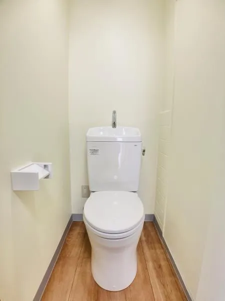 Asakawa Corp. - Interior - ["Toilet seat", "Toilet", "Bathroom"]