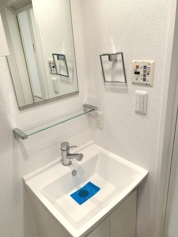 Ecology Toritsu University Residence - Interior - ["Plumbing fixture", "Composite material", "Plumbing"]