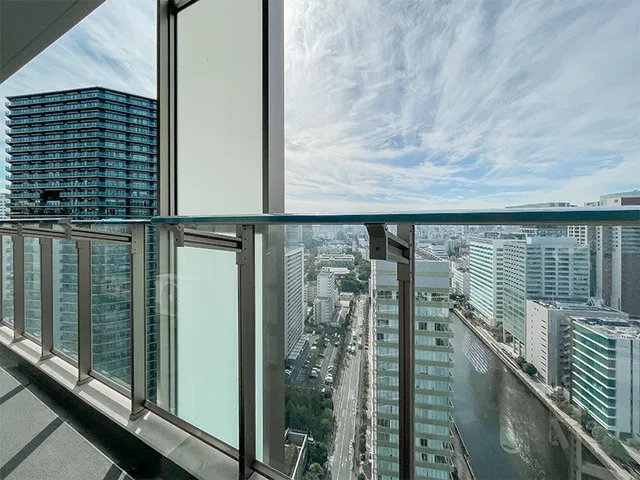 Royal Parks Shinagawa - Interior - ["High-rise building", "Metropolitan area", "Commercial building"]