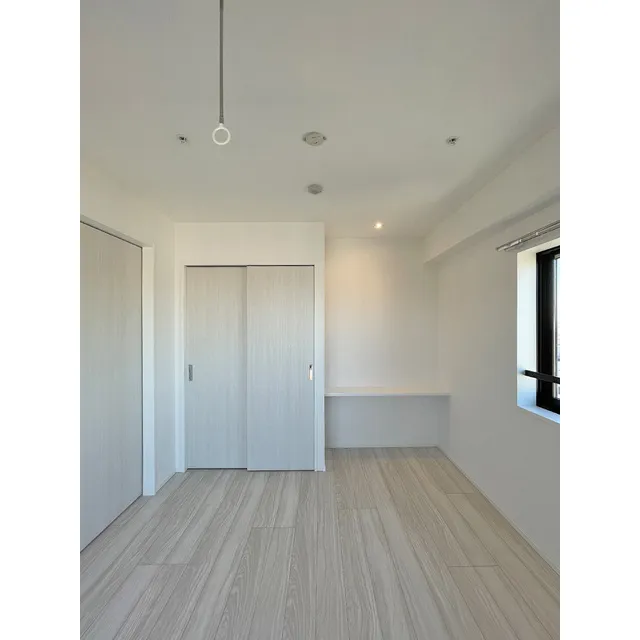 TS Residence Kita Ueno - Interior - ["Window", "Building", "Fixture"]