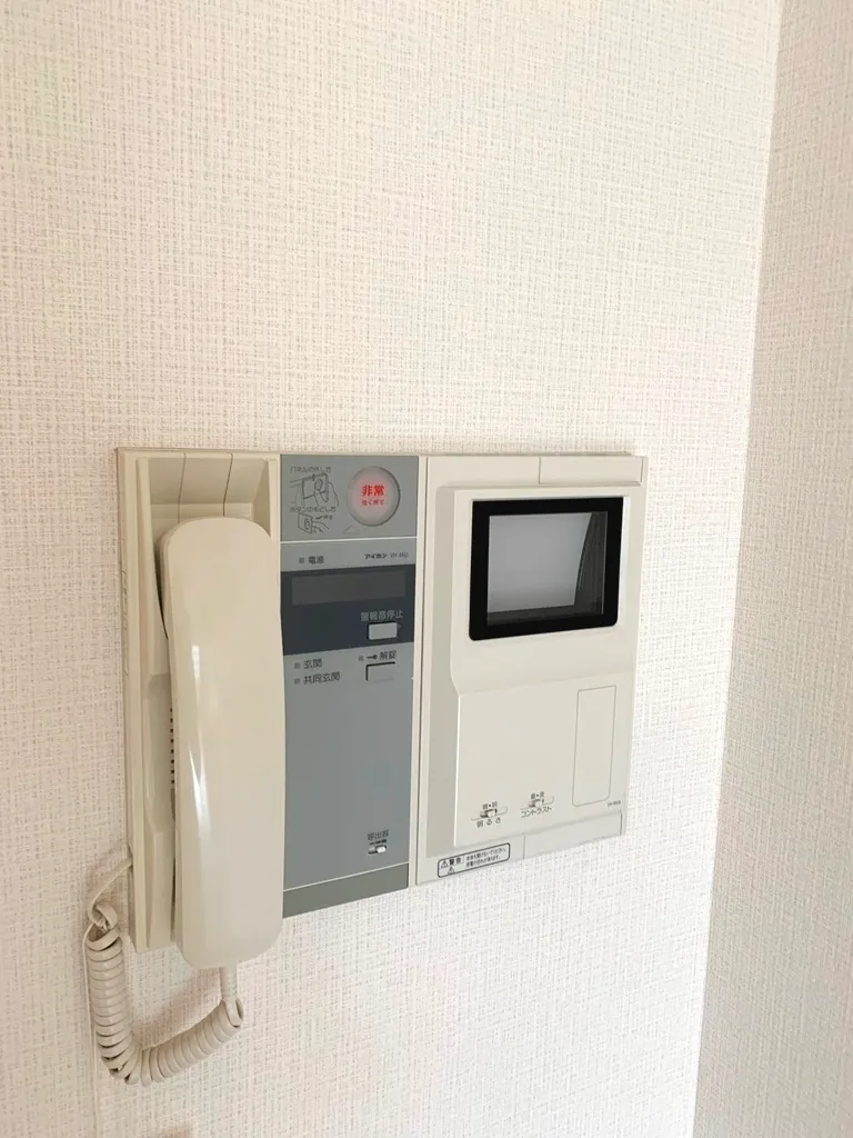 Regalo Ochanomizu I - Interior - ["Electronic device", "Technology", "Machine"]