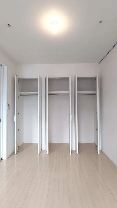 Residia Tsukishima 3 - Interior - ["Flooring", "Floor", "Wood"]