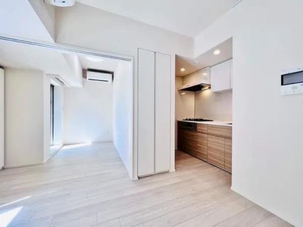 Brillia Ist Ryogoku - Interior - ["Flooring", "Floor", "Apartment"]