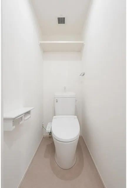 Comforia Takenotsuka East - Interior - ["Toilet seat", "Plumbing fixture", "Flooring"]