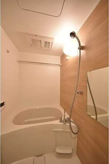 El Faro Hiroo - Interior - ["Bathroom", "Plumbing fixture", "Shower head"]