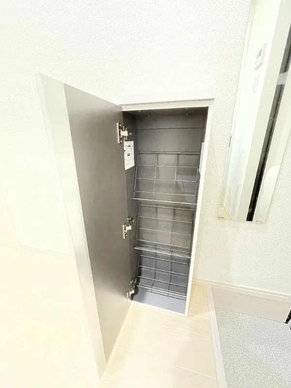 Mare Meidaimae II - Interior - ["Flooring", "Floor", "Design"]