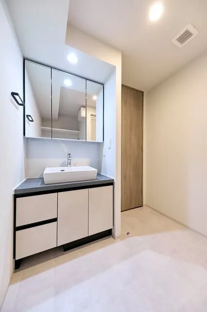 Urbanex Ueno - Interior - ["Flooring", "Interior design", "Floor"]