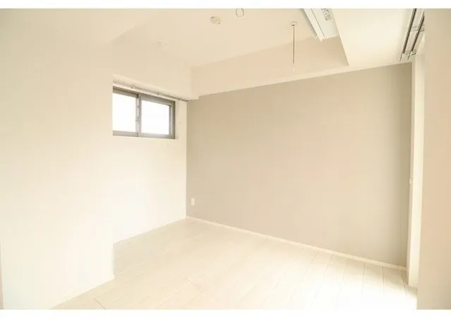 Pure Residence Koishikawa - Interior - ["Flooring", "Floor", "Ceiling"]