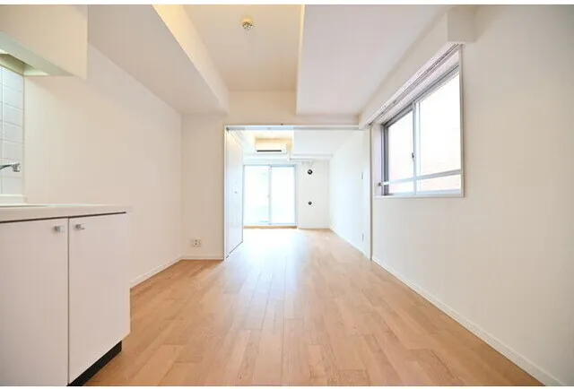 Primal Koishikawa - Interior - ["Flooring", "Floor", "Ceiling"]