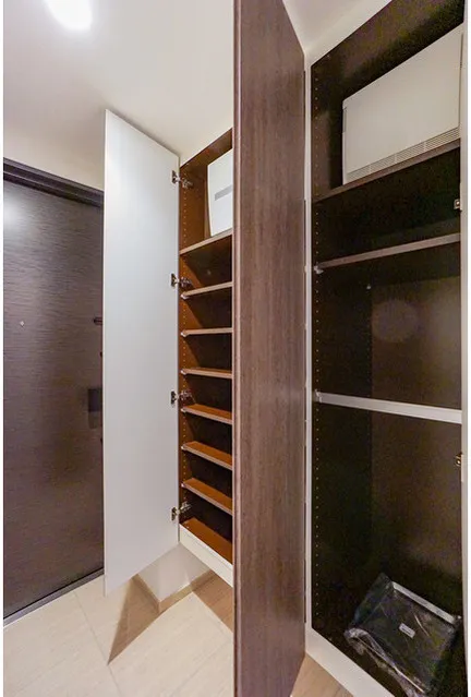 LaSante Bunkyo Sendagi - Interior - ["Flooring", "Wood", "Interior design"]