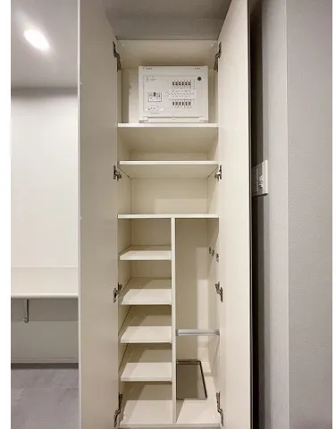 Open Bloom Shibuya Honmachi - Interior - ["Wood", "Cupboard", "Cabinetry"]