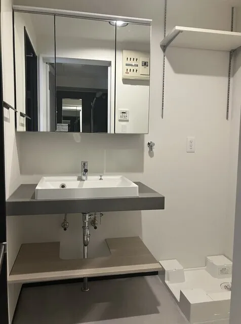 Cosmo Lead Nishi-Nippori - Interior - ["Bathroom Sink", "Interior design", "Flooring"]