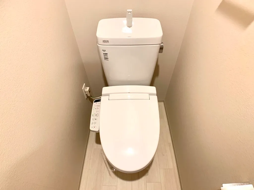 Orchid Residence Morishita - Interior - ["Toilet seat", "Toilet", "Plumbing fixture"]