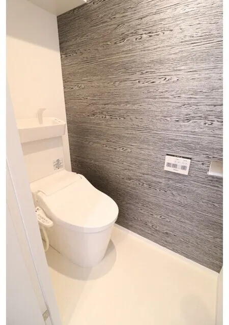 CARITAS Fudomae - Interior - ["Flooring", "Floor", "Plumbing fixture"]