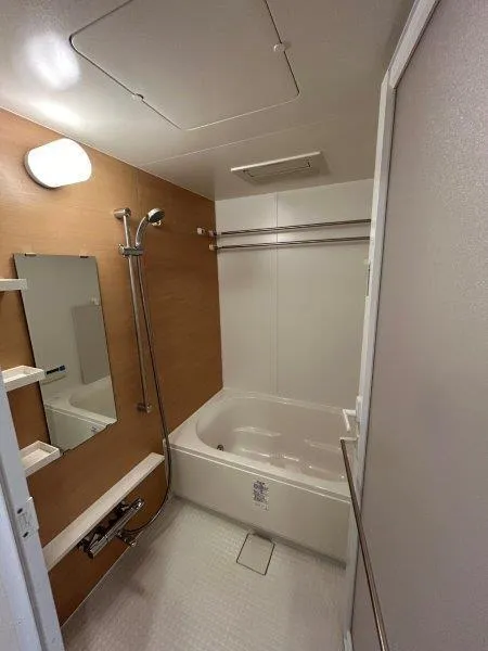 Osaka Bay Residence - Interior - ["Plumbing fixture", "Flooring", "Floor"]
