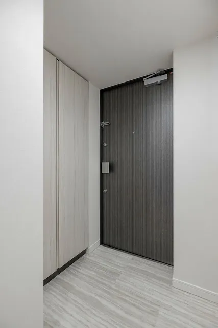 Terrace Kitasenju - Interior - ["Wood", "Flooring", "Floor"]