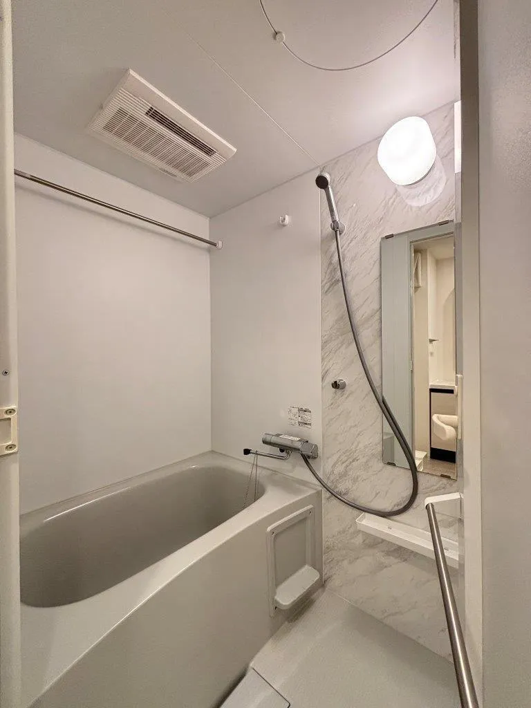 Lefon Livent Suginami Eifuku - Interior - ["Plumbing fixture", "Bathroom", "Flooring"]