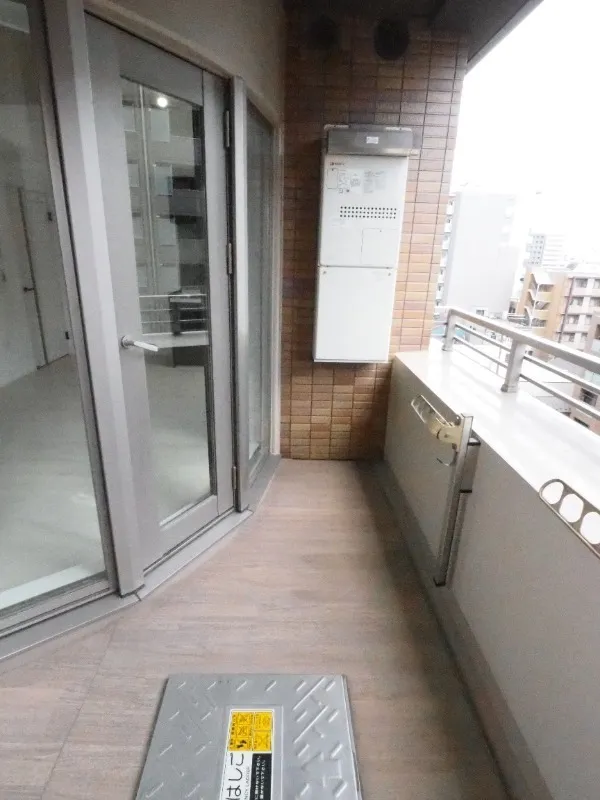 Residia Bunkyo Sengoku 2 - Interior - ["Flooring", "Floor", "Composite material"]