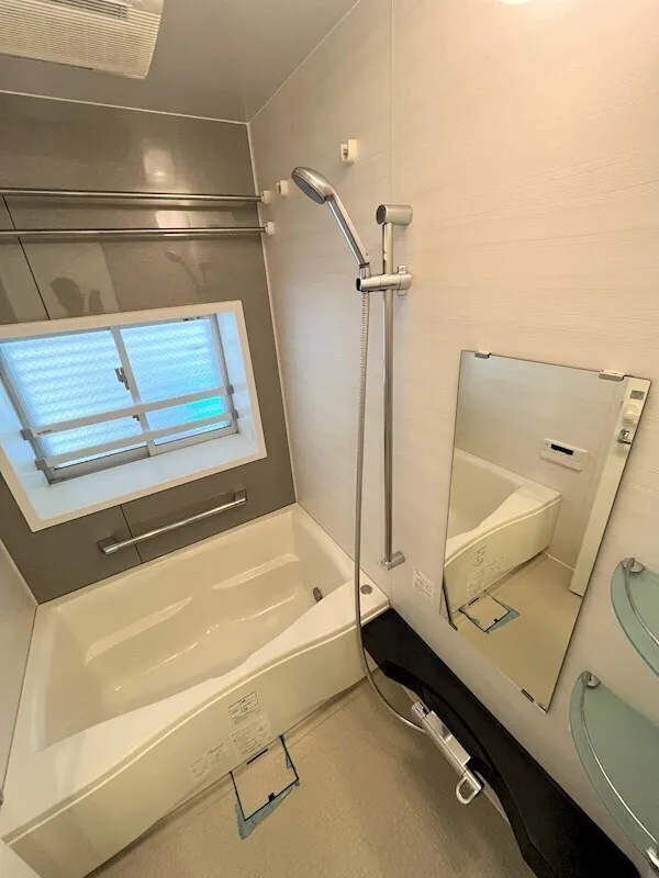Residia Sasazuka II - Interior - ["Plumbing fixture", "Plumbing", "Bathroom"]