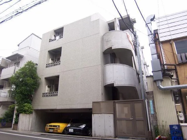 Dim Mishuku - Exterior - ["Urban design", "Apartment", "Concrete"]