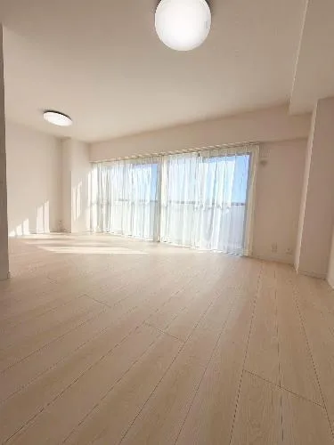 Cesar Sakado Room 504