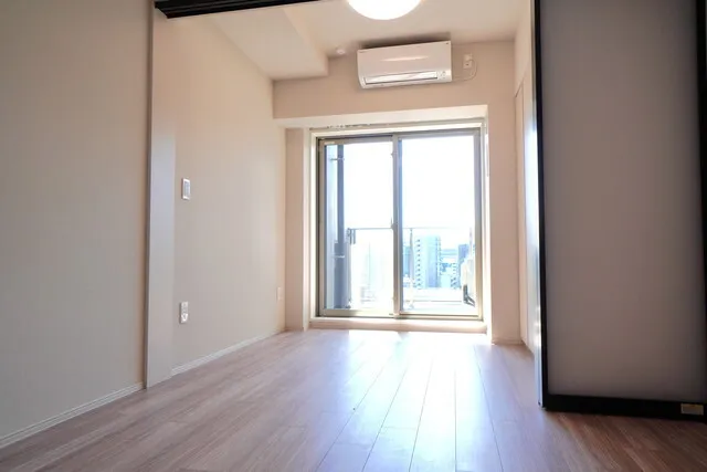 Brillia Ist Ueno Inaricho - Interior - ["Window", "Building", "Fixture"]