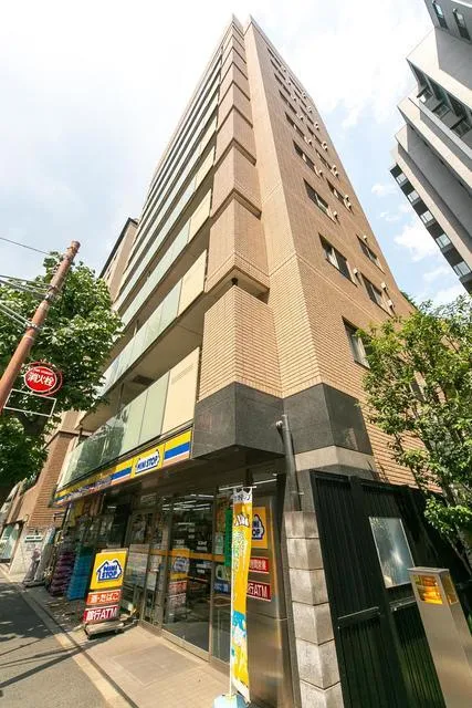 Garden Crest - Exterior - ["Building", "Sky", "Skyscraper"]