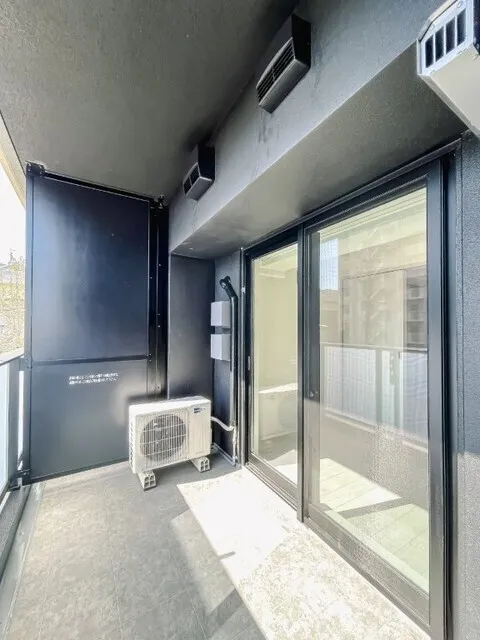 Brookside Residence Kiba - Interior - ["Floor", "Composite material", "Glass"]