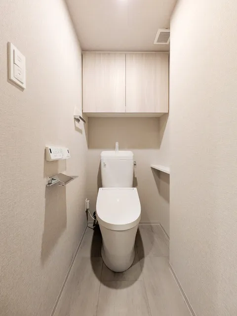 AIFLAT Shinagawa Togoshi Parkside - Interior - ["Toilet seat", "Flooring", "Toilet"]