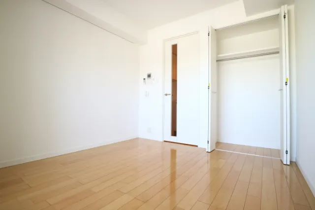 PROUD FLAT Ogikubo II - Interior - ["Building", "Fixture", "Door"]