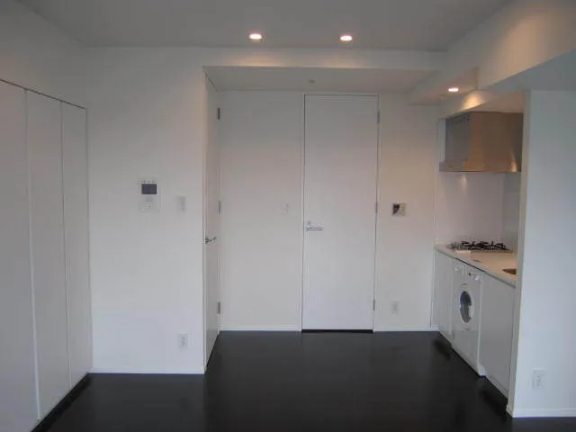 Court Hills Hiroo Minami - Interior - ["Flooring", "Wood", "Floor"]